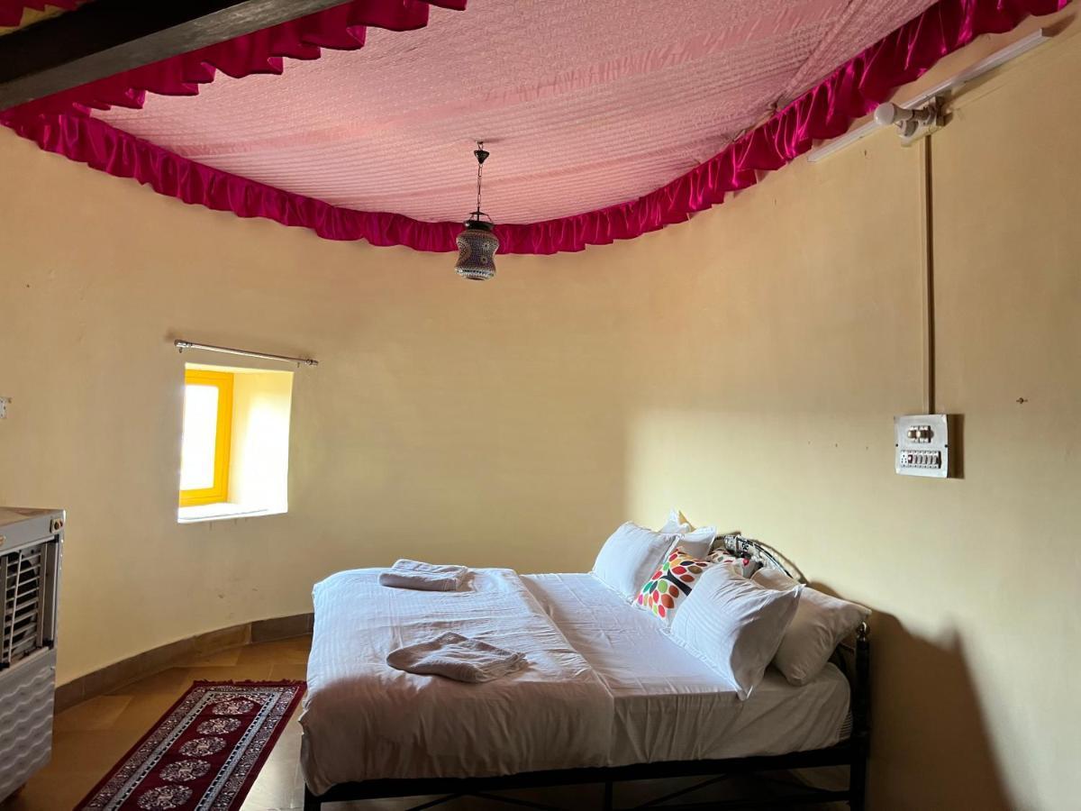 Golden villa Jaisalmer Eksteriør billede